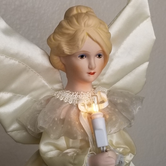 Noma Soft Glo 10 Light Porcelain Angel Holiday Christmas Tree Topper 12" - Picture 4 of 10